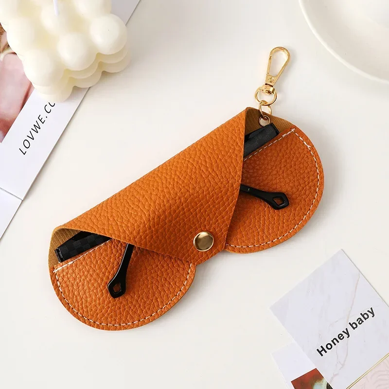 Litchi Embossed Glasses Cover  - Travel Reading Accessories recension och pris
